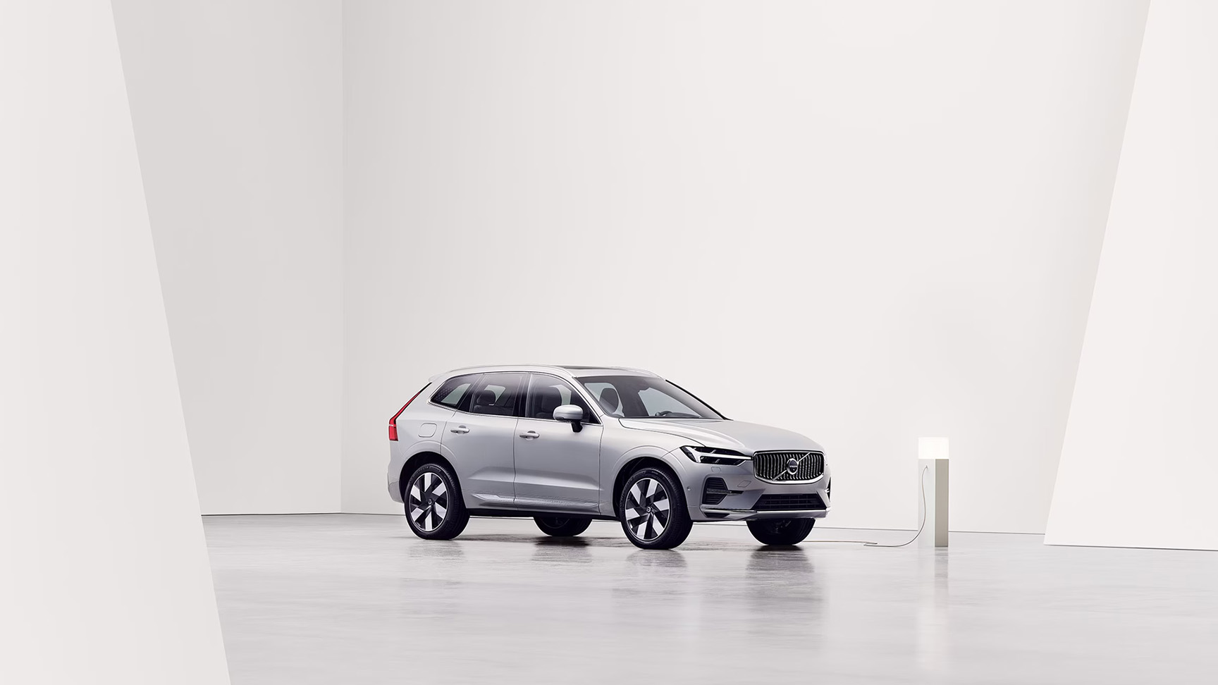 Volvo XC60 Laadpaal opladen voorkant 